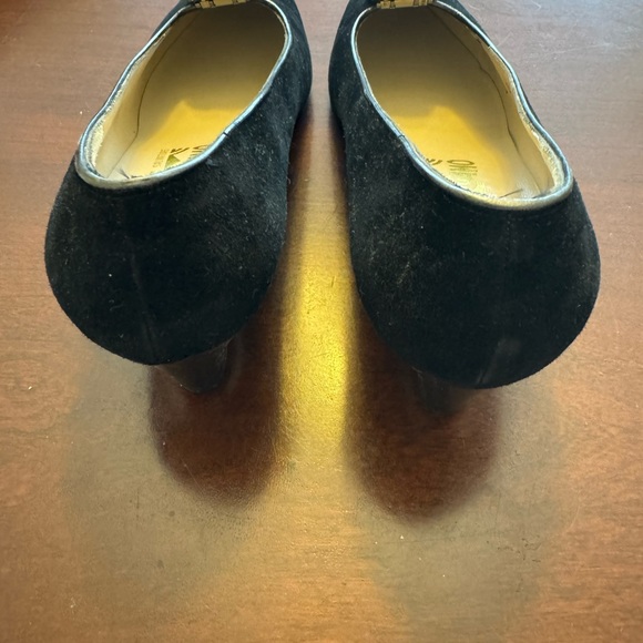 Women Vintage Salvatore Ferragamo blk suede leather Wedge shoes 8 1/2C Italy - Picture 4 of 9